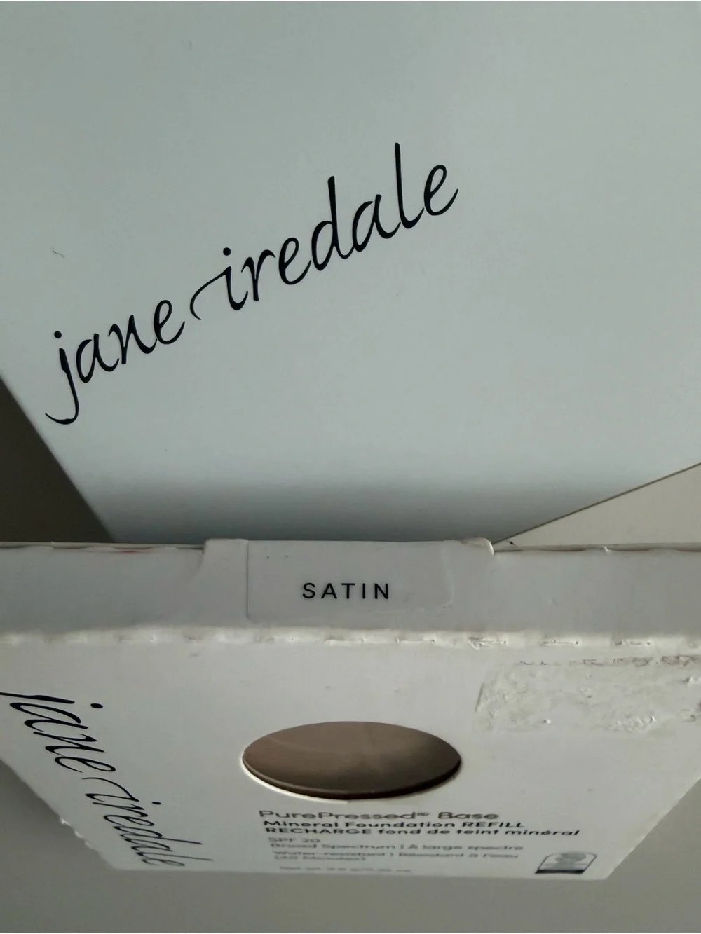 Jane Iredale PurePressed Mineral Foundation Refillable Case +Refill Shade SATIN